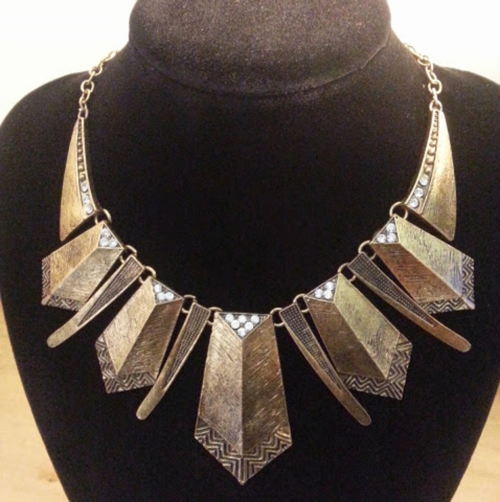 Vintage adjustable Choker